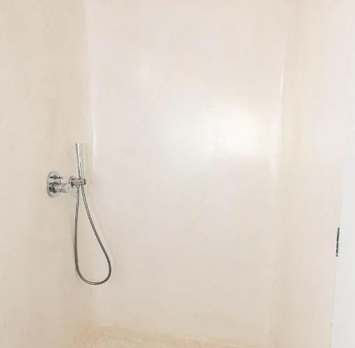 Bebis House Lägenhetshotell Klouvas