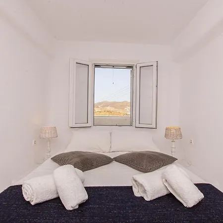 Bebis House מלון דירות 3*